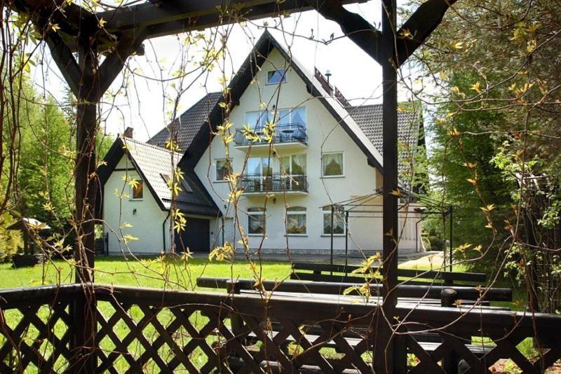 Białogóra 帕杰娜特米玛旅馆酒店 外观 照片
